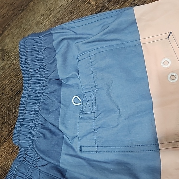 American Eagle Men's Small Swim Trunks - Picture 7 of 12